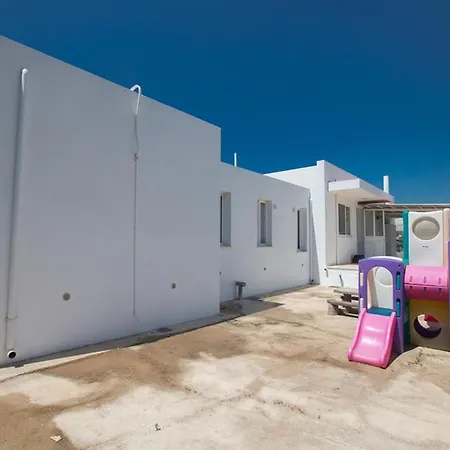 How To Rent Your Own Private Luxury Holiday In For Less Than Basic Hotel, 1201 Villa