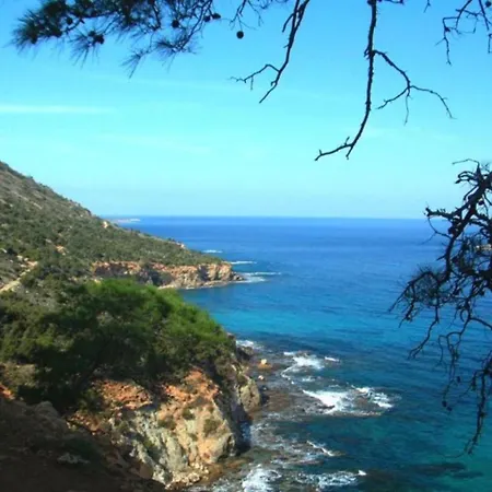 How To Rent Your Own Private Luxury Holiday In For Less Than Basic Hotel, 1201 * Ajía Nápa
