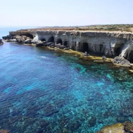 How To Rent Your Own Private Luxury Holiday In For Less Than Basic Hotel, 1201 Villa Ajía Nápa