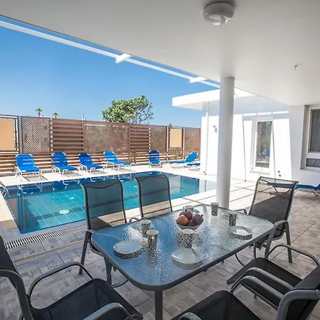 How To Rent Your Own Private Luxury Holiday In For Less Than Basic Hotel, 1201 Βίλα Αγία Νάπα